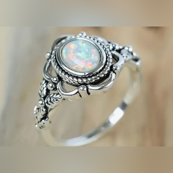 Very Pretty Ring Opal vintage vibe - Picture 2 of 3